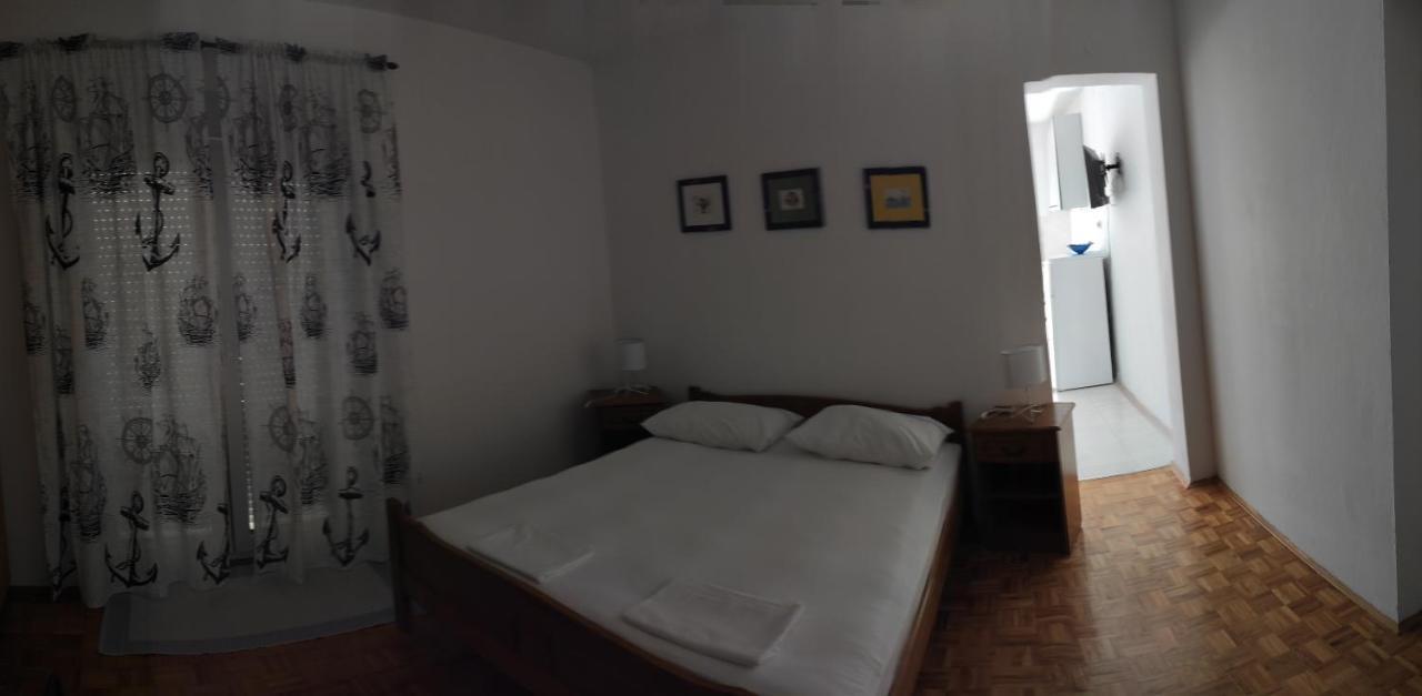 Apartmani Mille Starigrad Paklenica Exterior foto